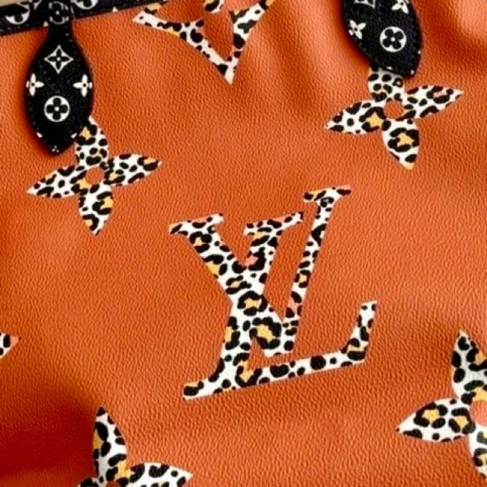👑✅PRICE FIRM✅ Stylish Jungle Print Large Tote Bag. Brand new! - Picture 10 of 16